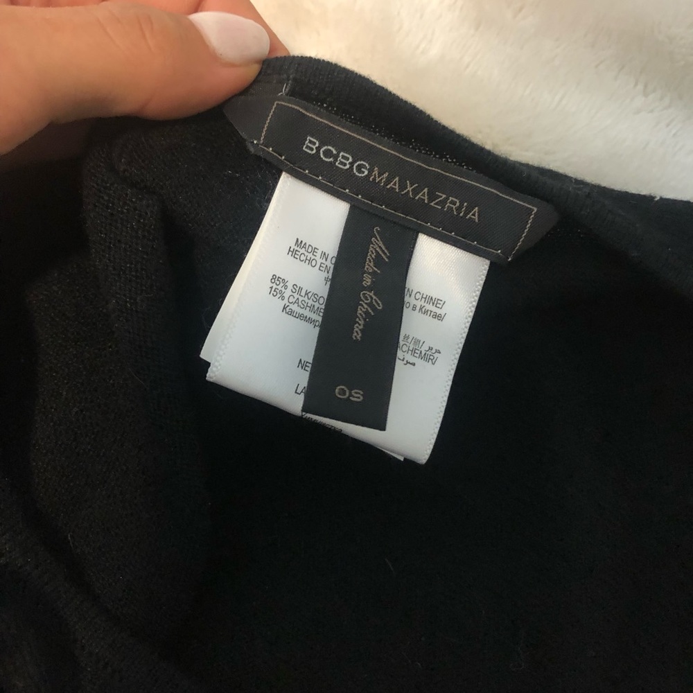 OS Black BCBG MaxAzria poncho